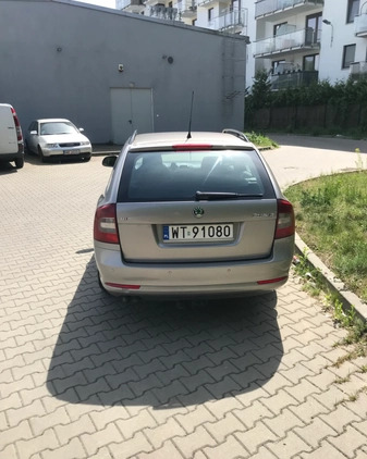 Skoda Octavia cena 21000 przebieg: 272000, rok produkcji 2009 z Warszawa małe 16